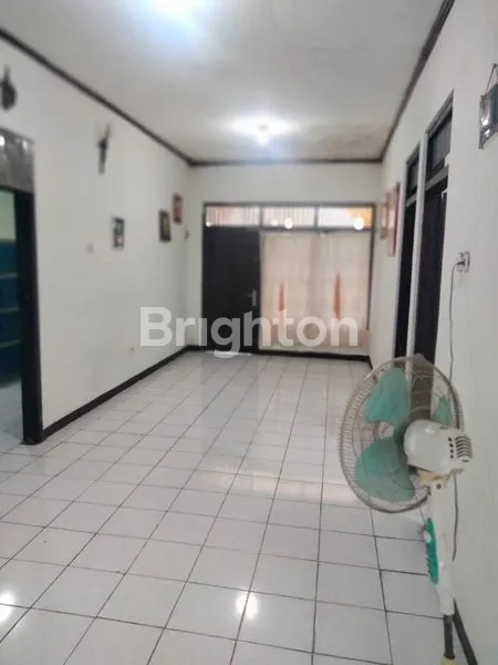 image RUMAH HOOK LUAS DI SALATIGA (4)