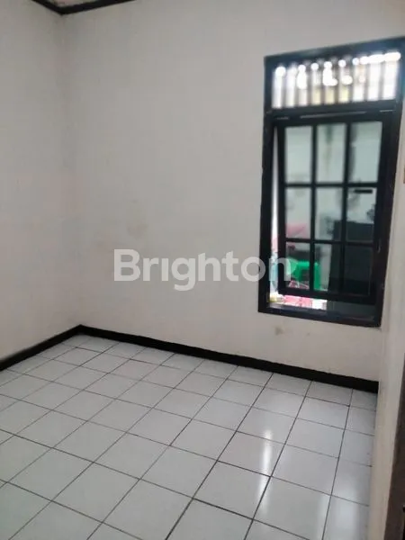 image RUMAH HOOK LUAS DI SALATIGA (6)