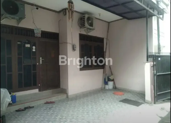 image RUMAH 2 LANTAI SIAP HUNI TANJUNG DUREN JAKARTA BARAT  (1)