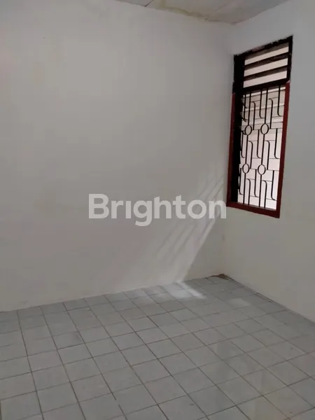 image RUMAH DEKAT PUSAT PERKOTAAN DI KOMPLEK PERUMAHAN BEKASI JAYA INDAH  (5)