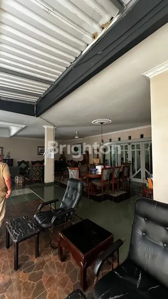 image RUMAH KAVLING YASMIN, KOLAM RENANG & AREA HIJAU (2)