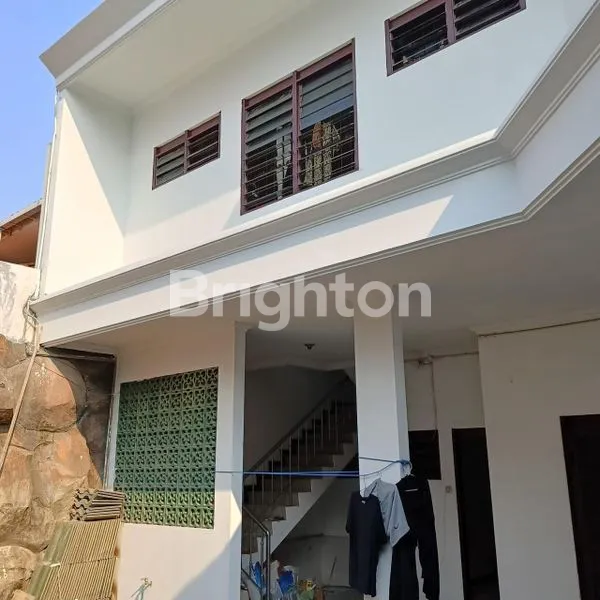 image RUMAH TERAWAT DI DARMO BARU (5)