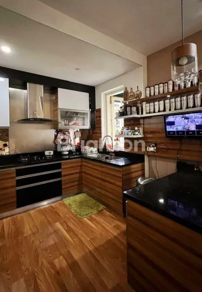 image RUMAH EKSKLUSIF 2 LANTAI KOMPLEK KURDI BANDUNG, 6KT|6KM FURNISHED (5)