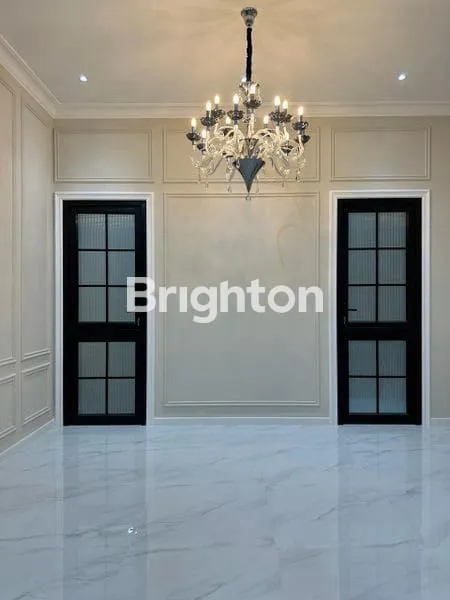 image RUMAH MEWAH 3 LANTAI DI RINJANI GAJAHMUNGKUR SEMARANG SELATAN (3)