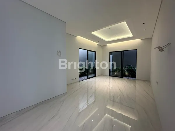 image RUMAH BARU MODERN MINIMALIS DI CITRALAND DEKAT UC, GRAHA DAN PAKUWON (3)