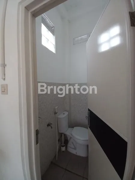 image RUKO 3 LANTAI RAPI SIAP HUNI UTAN KAYU RAYA JAKARTA TIMUR (2)