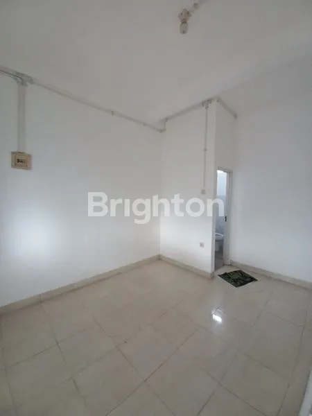 image RUKO 3 LANTAI RAPI SIAP HUNI UTAN KAYU RAYA JAKARTA TIMUR (3)