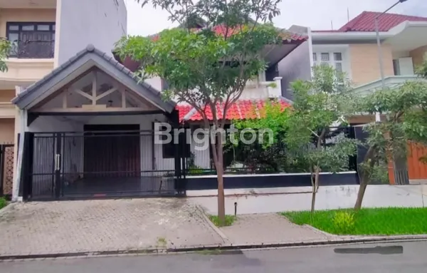 image RUMAH STRATEGIS JALAN KEMBAR SUTOREJO (1)