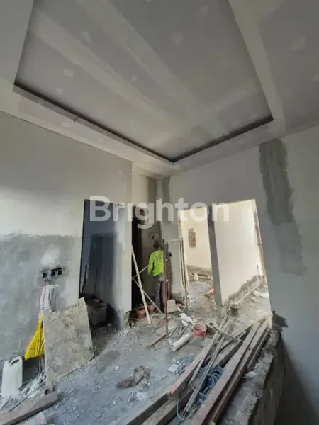 image  RUMAH BARU GRESS DARMO PERMAI SELATAN  DEKAT HR MUHAMMAD, DEKAT SUKOMANUNGGAL, DEKAT PASAR MODERN (3)