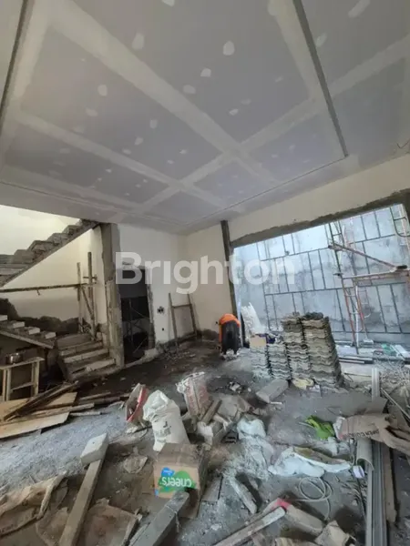 image  RUMAH BARU GRESS DARMO PERMAI SELATAN  DEKAT HR MUHAMMAD, DEKAT SUKOMANUNGGAL, DEKAT PASAR MODERN (4)