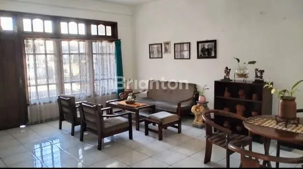 image RUMAH KOMERSIAL STRATEGIS 2 LANTAI, NOL JALAN RAYA TAMAN, SEPANJANG, SIDOARJO (2)