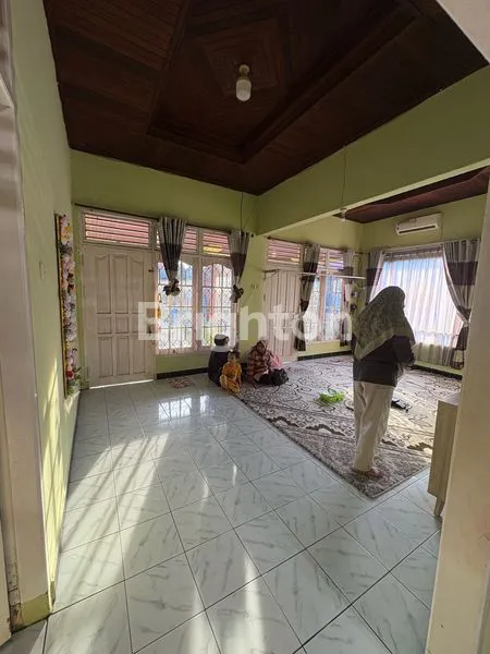 image RUMAH SIAP HUNI + KLINIK, LT 550M² (3)