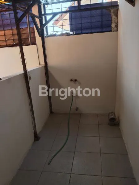 image RUMAH SIAP HUNI DI LEBAK INDAH JAYA (SBY TIMUR) (6)