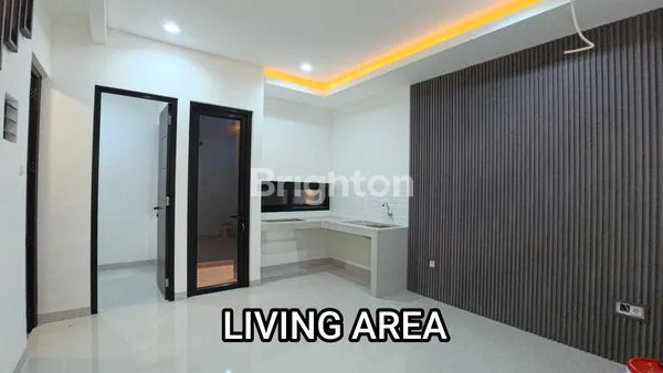image RUMAH BARU CANTIK 2 LT DURI KEPA KAMAR UTAMA LUAS ROW 2 MB (1)