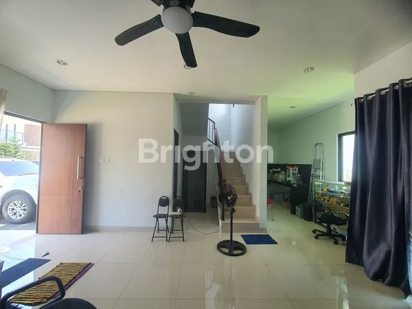 image DI JUAL RUMAH DESAIN MEWAH DI ONE CENTRAL BUSSINES DISTRICT PINE RESIDENCE BOGOR, 5 MENIT KE PLAZA JAMBU DUA, 1-3 MENIT KE GERBANG TOL BORR, 10 MENIT KE RS AZRA, 15 MENIT KE STASIUN BOGOR, 15-20 MENIT KE KEBUN RAYA BOGOR (3)