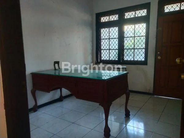 image RUMAH MEWAH 300M², 7+1 KT DI KLAMPIS (6)