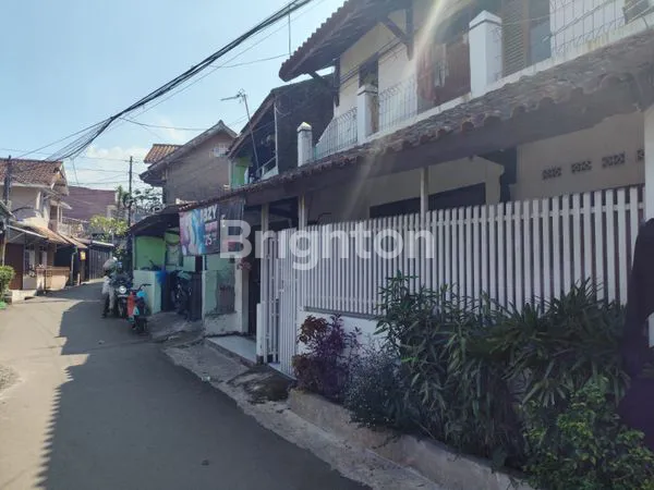 image RUMAH + TEMPAT USAHA DIJUAL DI SAYAP PADASUKA (2)