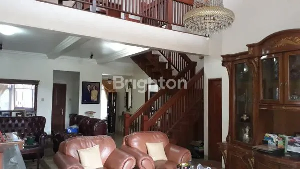 image RUMAH KLASIK RASA VILLA DI KAWASAN ELIT KOMPLEK BPPB PASIRMULYA BOGOR (8)