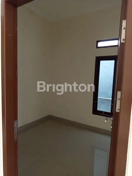 image RUMAH DI KILO 3.5 BRANTAS (5)