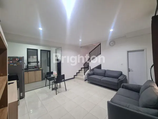 image RUMAH MEWAH MURAH 2 LANTAI JAYA IMPERIAL PARK (2)