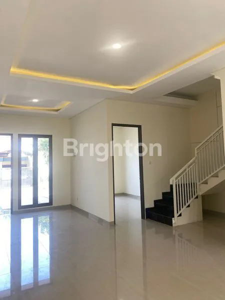 image RUMAH BARU GRESS 1 MENIT KE MERR KUALITAS BANGUNAN PREMIUM (8)