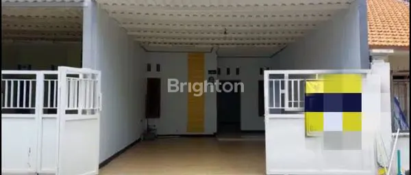 image RUMAH SIAP PAKAI SUDAH DIRENOVASI  DEKAT UPN PERUM PUTRA BANGSA  RUNGKUT (1)