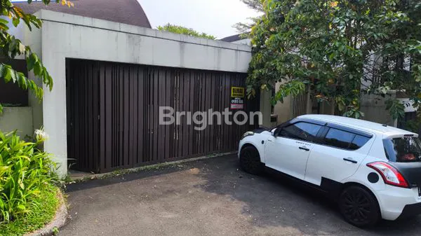 image VILLA STRATEGIS BOGOR, VIEW PEGUNUNGAN & KOLAM RENANG (7)