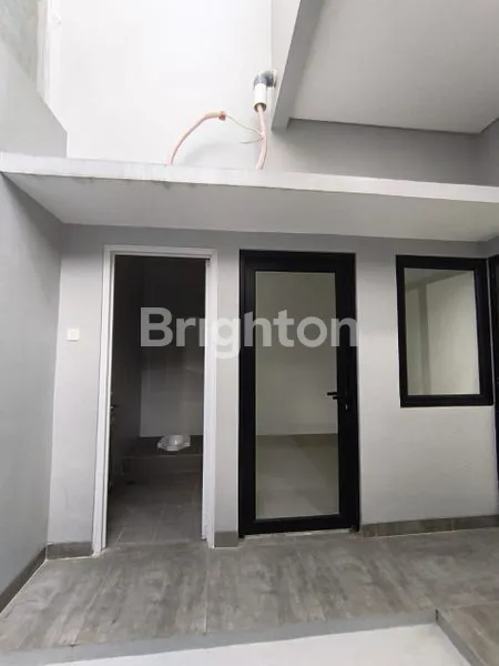 image RUMAH MERUYA UTARA DEKAT PUSAT KULINER JAKARTA BARAT (3)