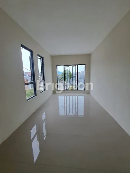 image RUMAH GREEN MENGANTI REGENCY 2 LANTAI SHM (2)