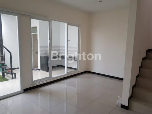 image RUMAH 2 LANTAI DI TAMAN KOPO INDAH 5 – LOKASI TENANG & NYAMAN (6)