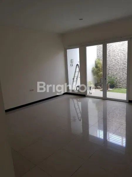 image RUMAH 2 LANTAI DI TAMAN KOPO INDAH 5 – LOKASI TENANG & NYAMAN (3)