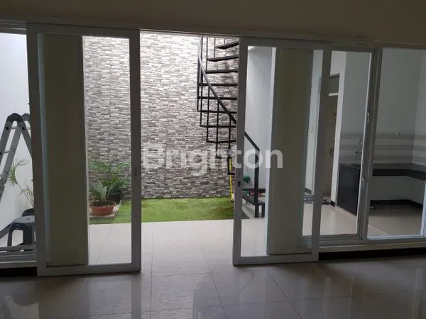 image RUMAH 2 LANTAI DI TAMAN KOPO INDAH 5 – LOKASI TENANG & NYAMAN (4)