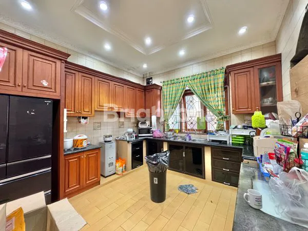 image RUMAH 2 LANTAI MEWAH FULL MARMER POSISI HOEK DALAM KOMPLEK ONE GATE SYSTEM CITRA GARDEN 2 (4)