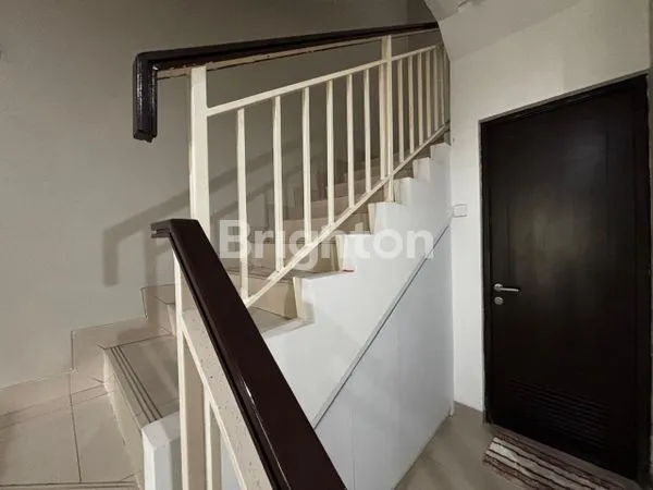 image RUMAH MEWAH 180M² DI CLUSTER LA SEINE (6)