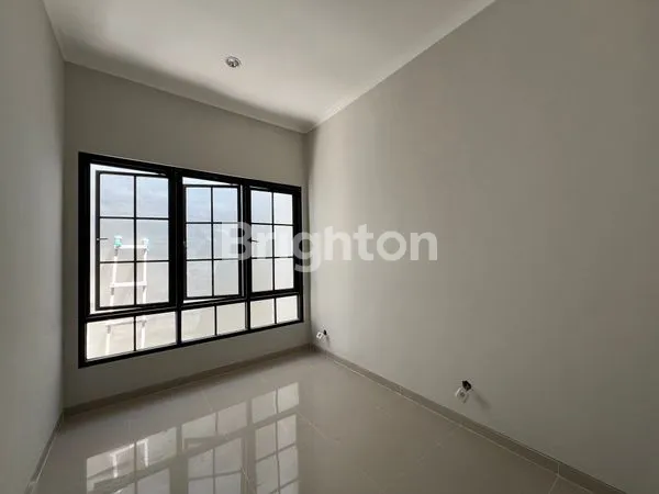 image RUNGKUT DEKAT MERR ROW 3 MOBIL (2)