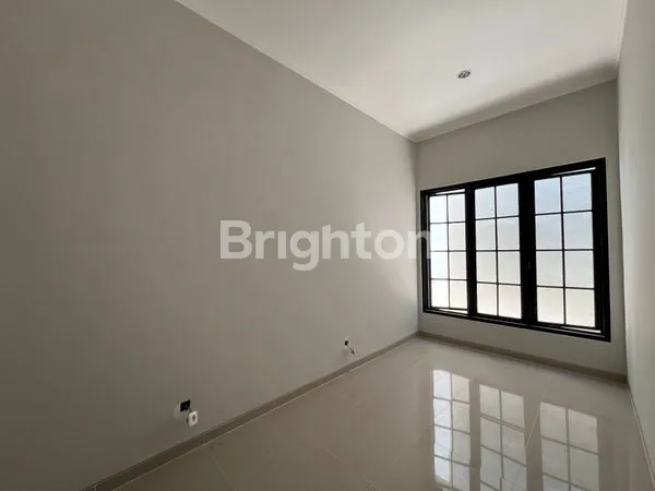 image RUNGKUT DEKAT MERR ROW 3 MOBIL (3)