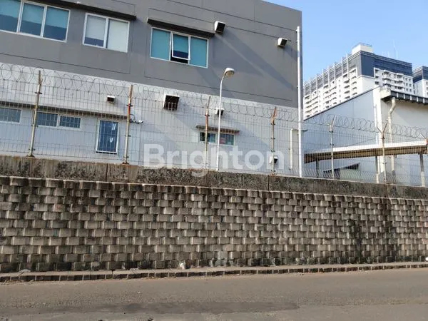 image USAHA STRATEGIS LT 60M² DI LEBAK BULUS (3)