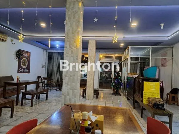 image RUMAH BESAR UNTUK BISNIS DIDEPAN JALAN RAYA KEBAYORAN LAMA  (2)