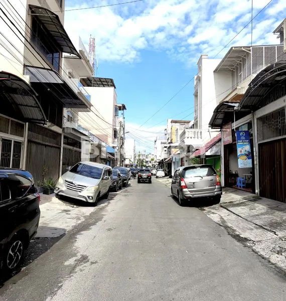 image RUMAH LOKASI INTI KOTA MEDAN - SANGAT STRATEGIS - JL PRAPAT (3)