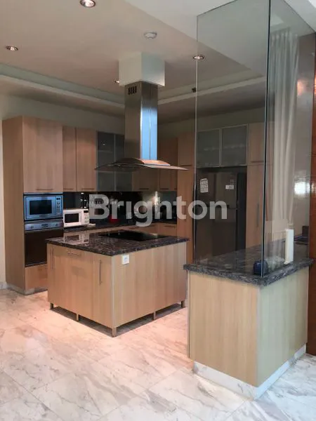 image FULLY FURNISHED 5 BEDROOMS APARTMENT FOR RENT, 53TH FLOOR, THE PEAK APARTMENT, SUDIRMAN (8)