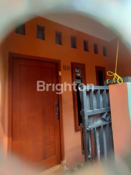 image RUMAH 3 LANTAI DI PUSAT KOTA KEMAYORAN – LOKASI STRATEGIS, BEBAS BANJIR, HARGA 650 JUTA NEGO (2)