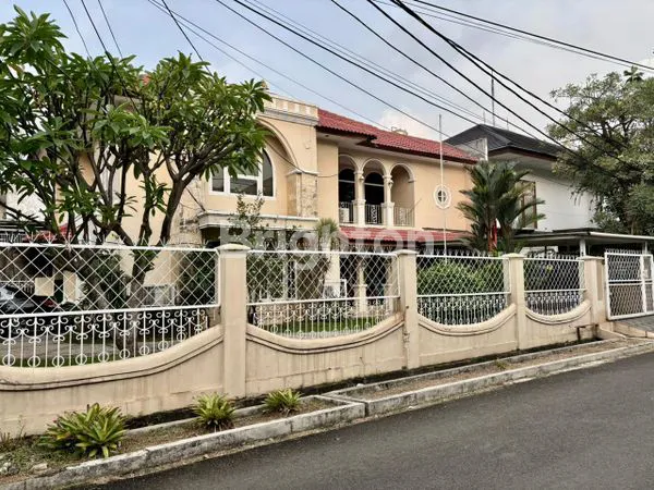 RUMAH LUAS & NYAMAN DI TAMAN KEDOYA BARU – LOKASI TENANG, AKSES GAMPANG KE JEC, PURI & TOL!