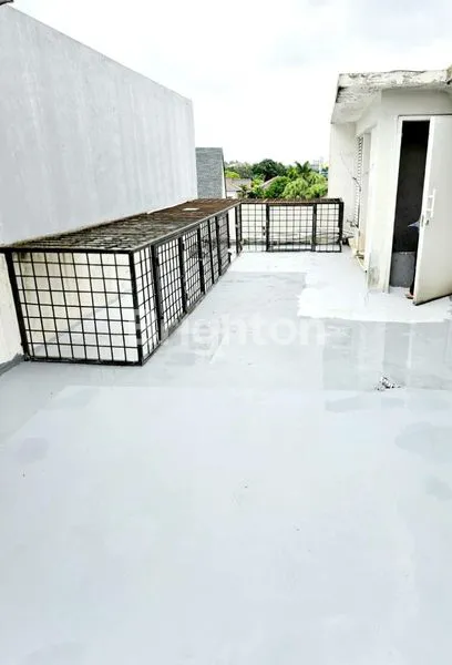 image RUKO KEBAYORAN BARU JAKARTA SELATAN STRATEGIS (5)