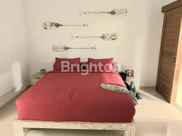 image VILLA MEWAH 2 LANTAI, FULLY FURNISHED & KOLAM RENANG (2)