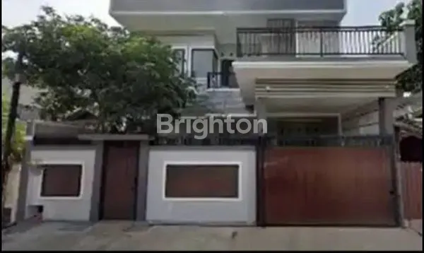 image RUMAH FAMILY BESAR DI BSD — ADA ROOFTOP GARDEN, DEKAT SEMUA TEMPAT! (1)