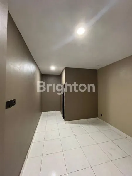 image RUMAH MEWAH 4KT DI PONDOK KACANG TIMUR (3)