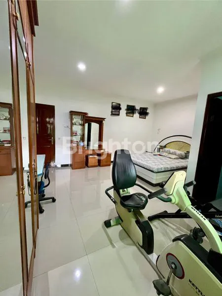 image RUMAH MEWAH KLASIK DIJUAL FULL FURNISHED (2)
