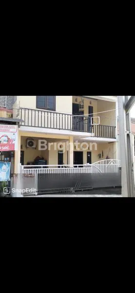 image RUMAH 2 LANTAI DI GATOT SUBROTO (1)