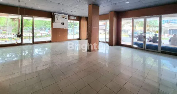 image BEST DEAL FOR SERIOUSLY BUYER...RUKO GANDENG DI ITC BSD , SIAP UNTUK DIPAKAI. UNTUK PEMBELI YANG SERIUS BISA LANSUNG NEGO HARGA . KONDISI PREMIUM DAN STRATEGIS , SURAT SERTA DOKUMEN LENGKAP DAN RAPIH. (3)