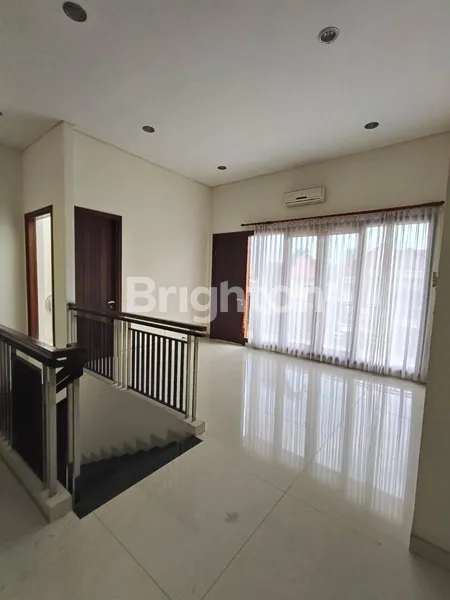 image RUMAH LUX 2 LANTAI JL DHARMAHUSADA MAS (7)